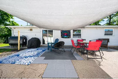 100 Patchogue Holbrook Road, Ronkonkoma, NY 11779 - Photo 31