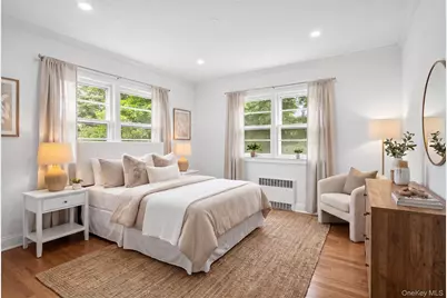 467 Hempstead Avenue, Rockville Centre, NY 11570 - Photo 21