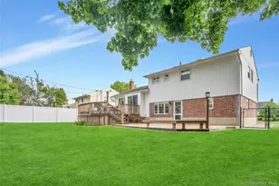 27 Coronet Ln, Plainview, NY 11803 - Photo 27