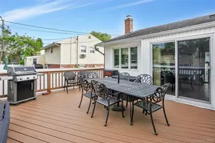 27 Coronet Ln, Plainview, NY 11803 - Photo 25