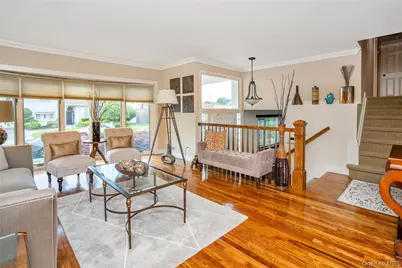 27 Coronet Lane, Plainview, NY 11803 - Photo 5