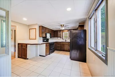 99 Moore Street, Kingston, NY 12401 - Photo 15