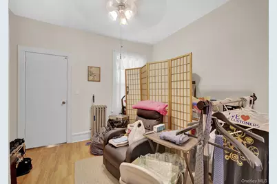70-29 68 Th Place, Glendale, NY 11385 - Photo 19