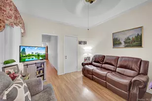 70-29 68 Th Pl, Glendale, NY 11385 - Photo 9