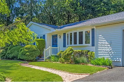 54 Randall Road, Wading River, NY 11792 - Photo 3