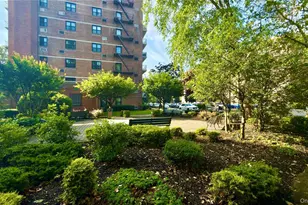 88-29 155th Ave, Howard Beach, NY 11414 - Photo 27