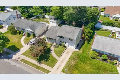 3547 Northview Avenue, Wantagh, NY 11793 - Photo 3