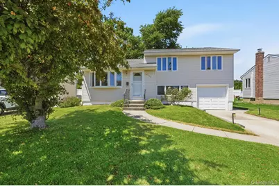 3547 Northview Avenue, Wantagh, NY 11793 - Photo 1