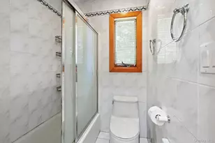 3547 Northview Ave, Wantagh, NY 11793 - Photo 15