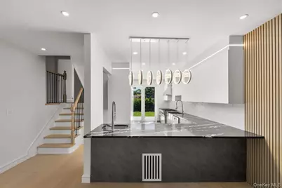 8549 Avon Street, Jamaica, NY 11432 - Photo 7