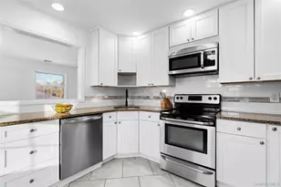 63 Orchard St, Manorville, NY 11949 - Photo 9