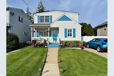 304 Lido Parkway, Lindenhurst, NY 11757 - Photo 1