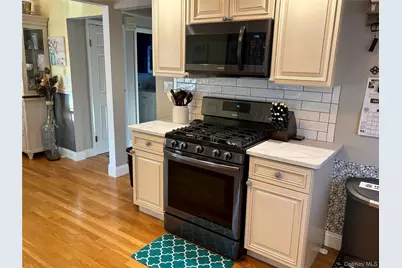 304 Lido Parkway, Lindenhurst, NY 11757 - Photo 9