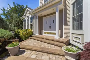 15 Boxwood Ln, Farmingdale, NY 11735 - Photo 5