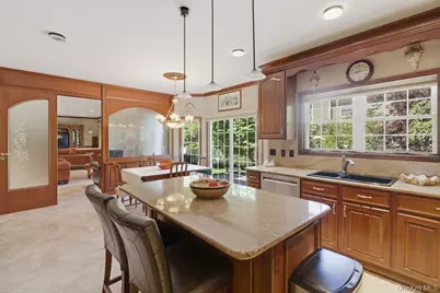 15 Boxwood Lane, Farmingdale, NY 11735 - Photo 17