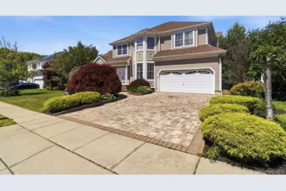 15 Boxwood Lane, Farmingdale, NY 11735 - Photo 3