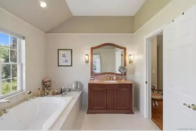 15 Boxwood Lane, Farmingdale, NY 11735 - Photo 33