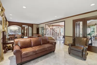 15 Boxwood Lane, Farmingdale, NY 11735 - Photo 13