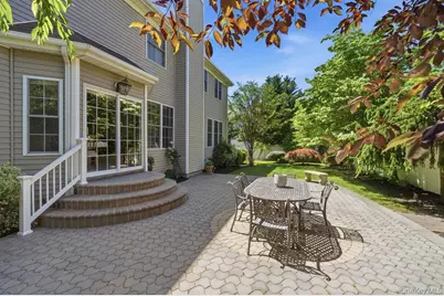 15 Boxwood Lane, Farmingdale, NY 11735 - Photo 41