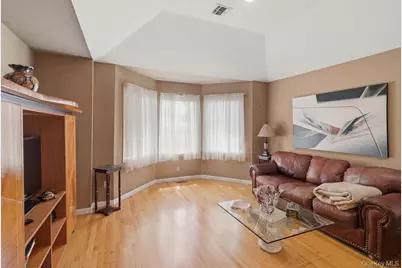 15 Boxwood Lane, Farmingdale, NY 11735 - Photo 25