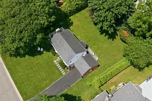 107 Dogwood Ln, Manhasset, NY 11030 - Photo 27