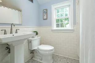 107 Dogwood Ln, Manhasset, NY 11030 - Photo 21