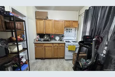 8A Brighton 10th Court, Brooklyn, NY 11223 - Photo 3