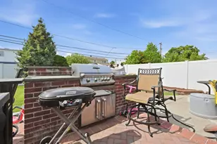 2151 Stewart Ave, Westbury, NY 11590 - Photo 23