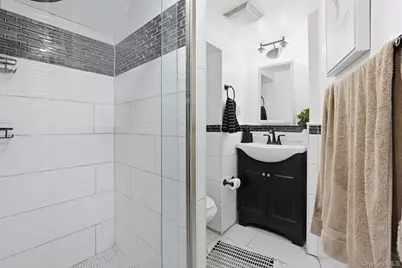 2151 Stewart Avenue, Westbury, NY 11590 - Photo 21
