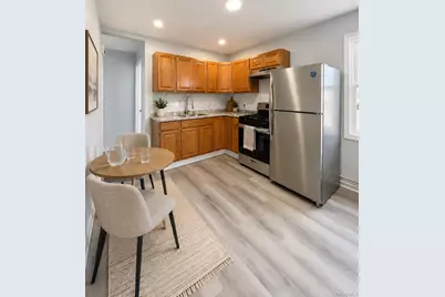 36 Walnut Road, Inwood, NY 11096 - Photo 5