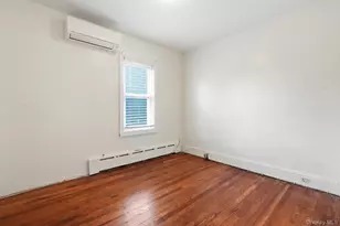 92-51 Winchester Blvd, Queens Village, NY 11428 - Photo 19