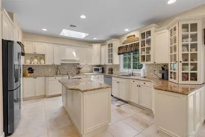 216 Landing Lane, Calverton, NY 11933 - Photo 7