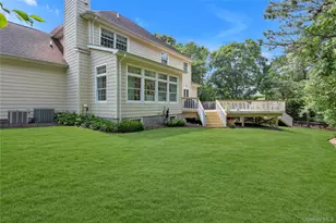216 Landing Ln, Calverton, NY 11933 - Photo 23