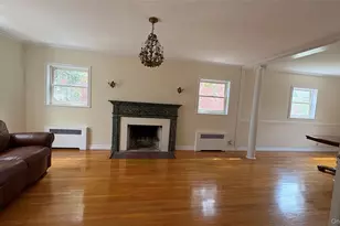 62-40 Cromwell Crescent, Rego Park, NY 11374 - Photo 3