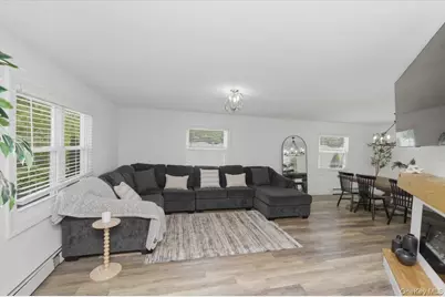 10 Rutgers Road, Farmingville, NY 11738 - Photo 3