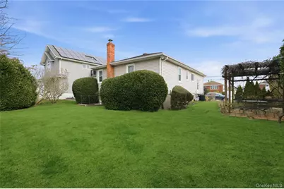 3292 Murdock Avenue, Oceanside, NY 11572 - Photo 15