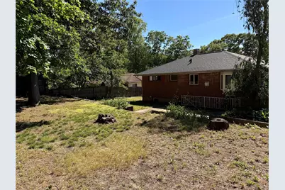 5 Robin Road, Selden, NY 11784 - Photo 17