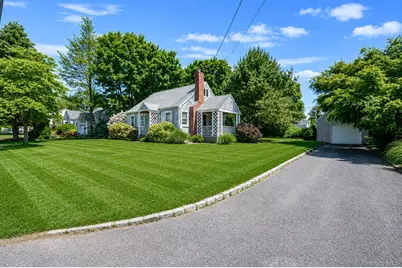 22 Lawrence Street, Greenlawn, NY 11740 - Photo 3
