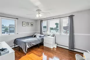 7 Mohawk Dr, Massapequa, NY 11758 - Photo 19