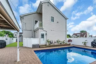 7 Mohawk Dr, Massapequa, NY 11758 - Photo 35