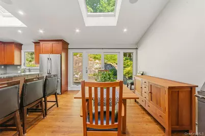 12 Overlook Road N, White Plains, NY 10603 - Photo 11