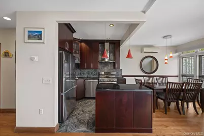 70-18 Calamus Avenue #2, Flushing, NY 11377 - Photo 9