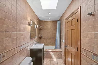 70-18 Calamus Avenue #2, Flushing, NY 11377 - Photo 17