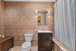 70-18 Calamus Ave, Flushing, NY 11377 - Photo 15