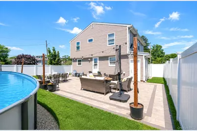 135 Texas Street, Lindenhurst, NY 11757 - Photo 27