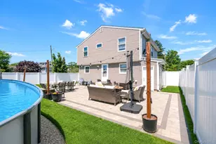 135 Texas St, Lindenhurst, NY 11757 - Photo 27