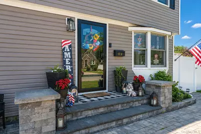 135 Texas Street, Lindenhurst, NY 11757 - Photo 3