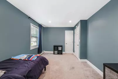 135 Texas Street, Lindenhurst, NY 11757 - Photo 19
