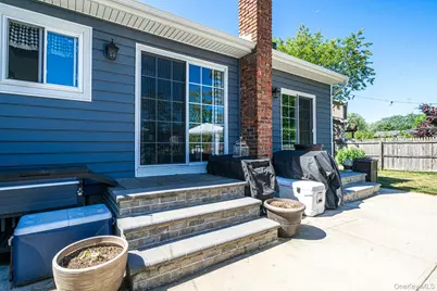 5 Megan Court, Bellport, NY 11713 - Photo 27