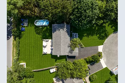 5 Megan Court, Bellport, NY 11713 - Photo 35
